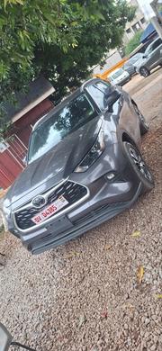 Toyota Highlander 2023 Gray for sale