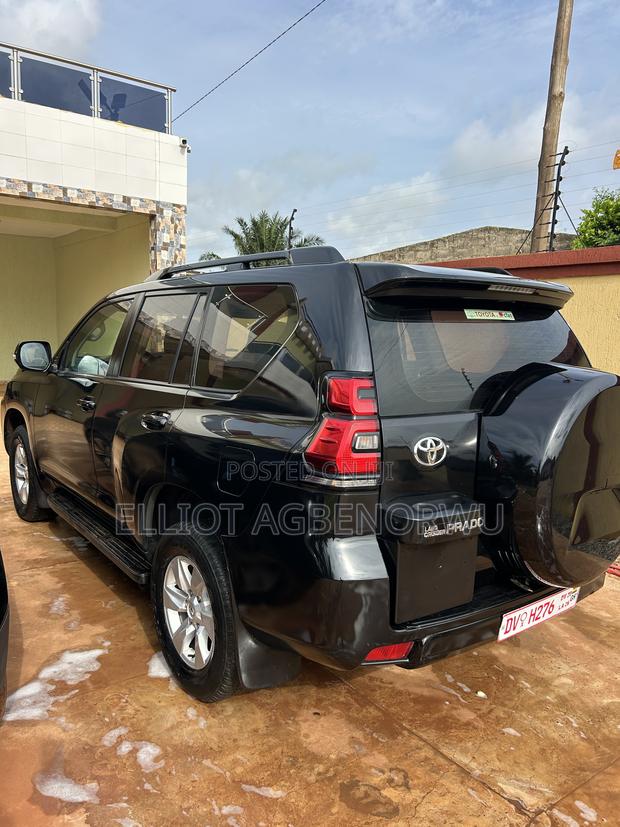 Toyota Land Cruiser Prado 2.7 2021 Black