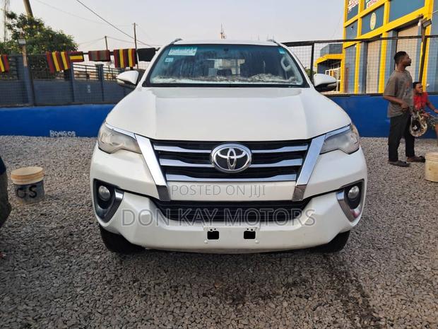 Toyota Fortuner 2.7 AWD 2020 White