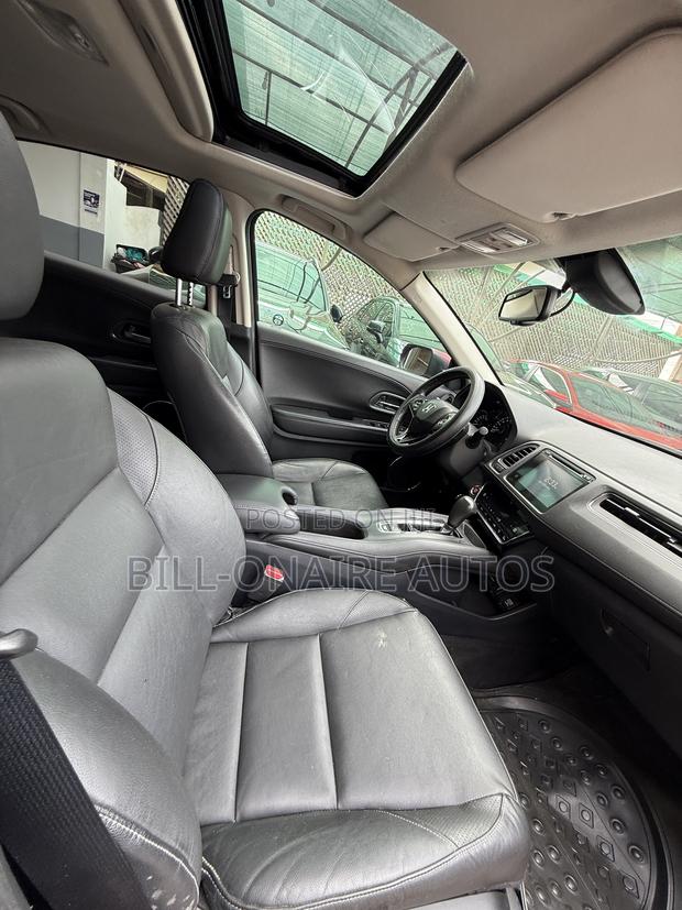 Honda HR-V 4dr SUV (1.5L 4cyl CVT) 2016 Red
