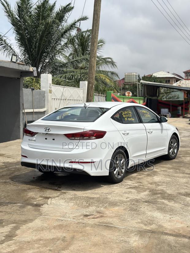 Hyundai Elantra SE 2018 White