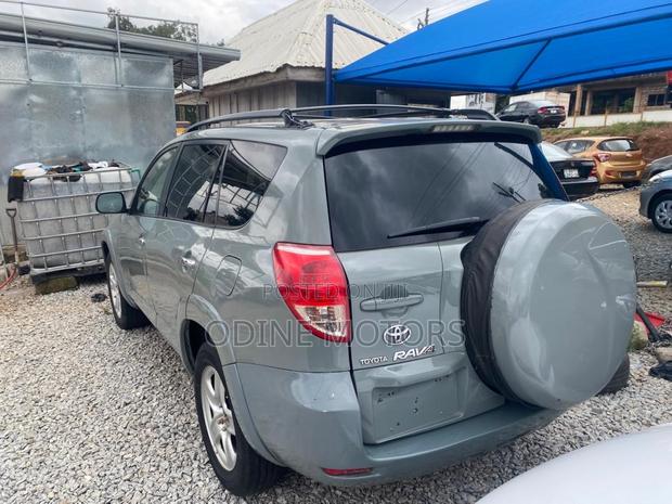 Toyota RAV4 2012 Beige