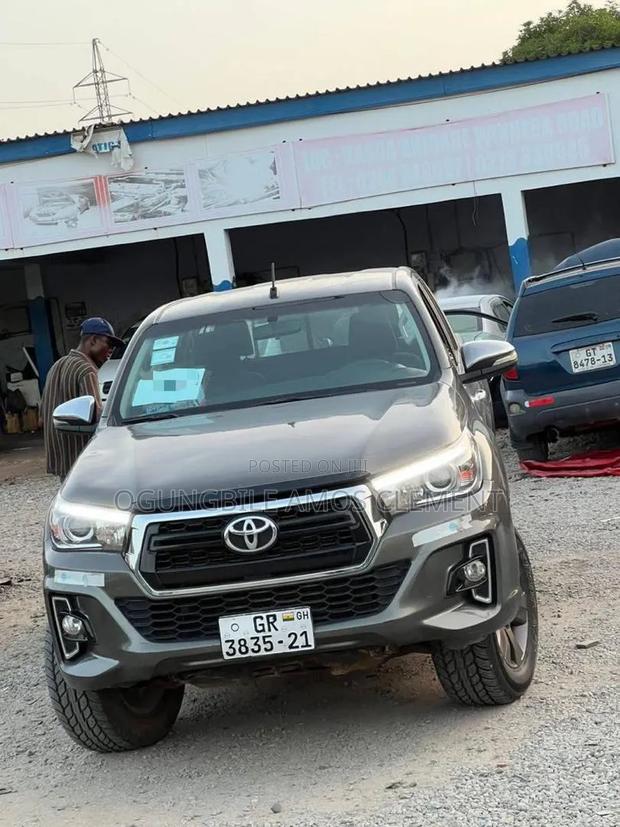 Toyota Hilux 2012