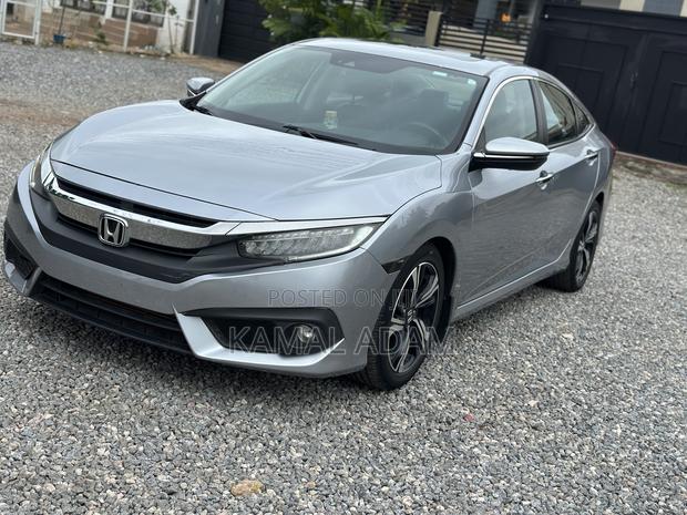 Honda Civic Touring Sedan 2018 Silver