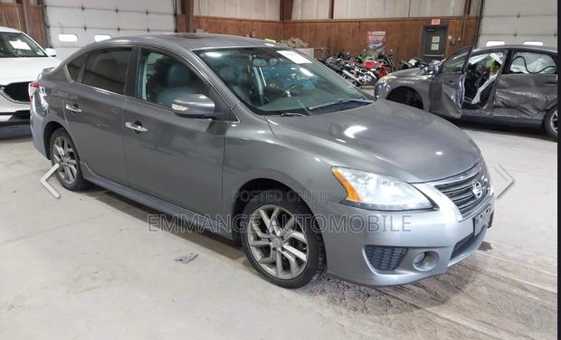 Nissan Sentra SR 4dr Sedan (1.8L 4cyl CVT) 2015 Gray