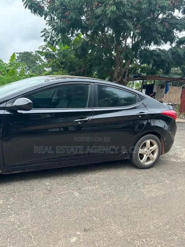 Hyundai Elantra 2013 Black