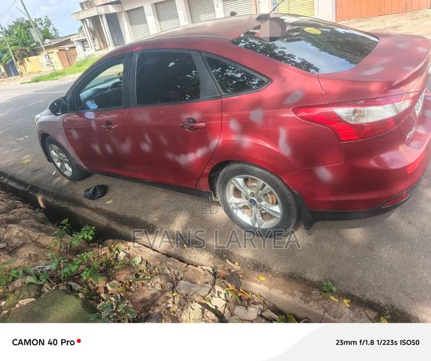 Ford Focus 2015 Red