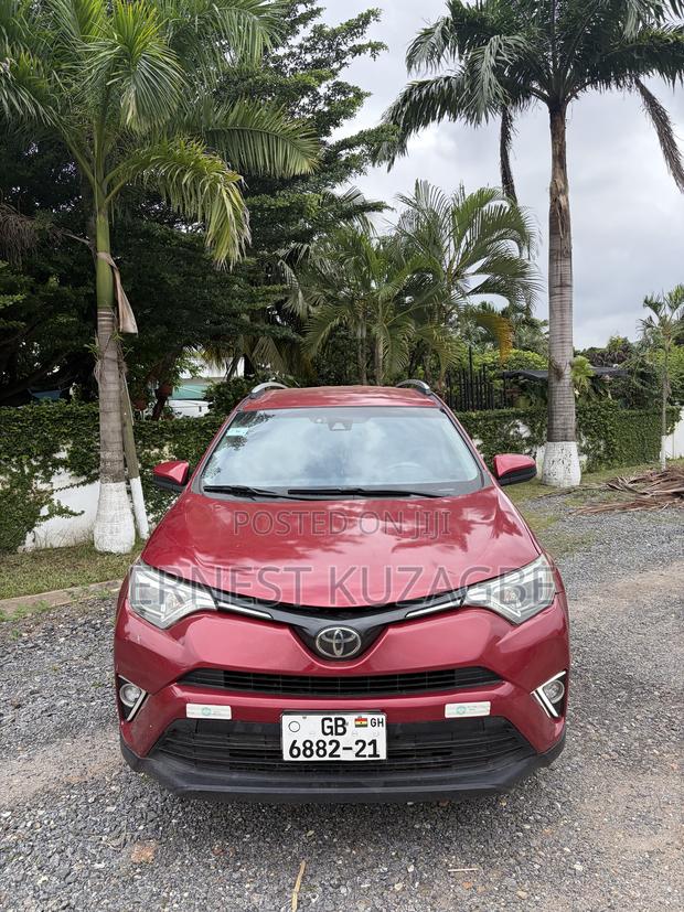 Toyota RAV4 2017 Red