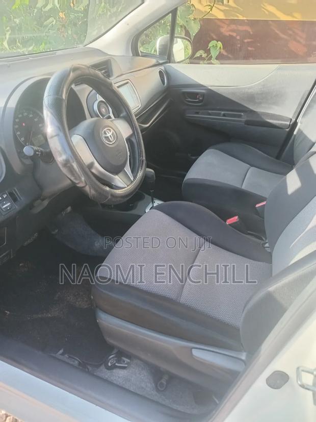 Toyota Vitz 2012 White