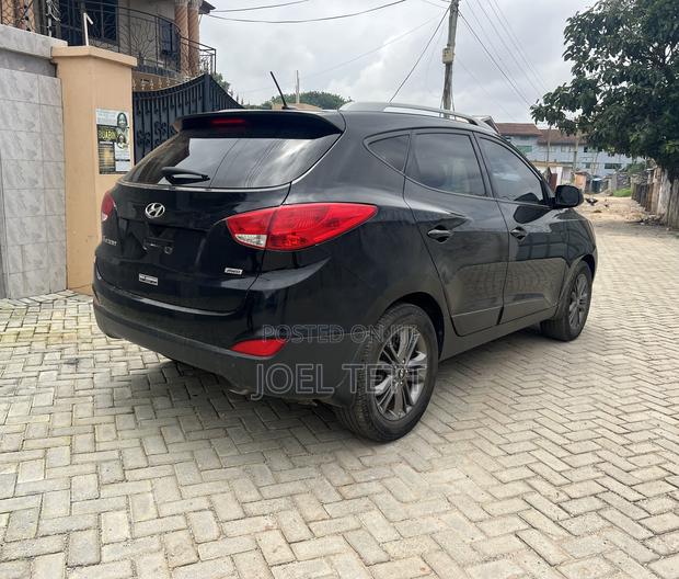 Hyundai Tucson 2015 Black