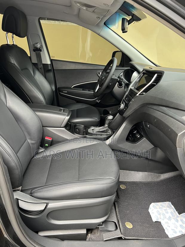 Hyundai Santa Fe 2017 Black