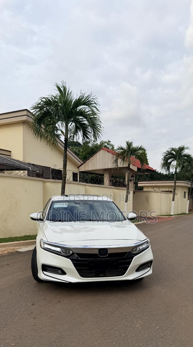 Honda Accord Sport 2018 White