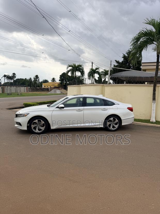Honda Accord Sport 2018 White