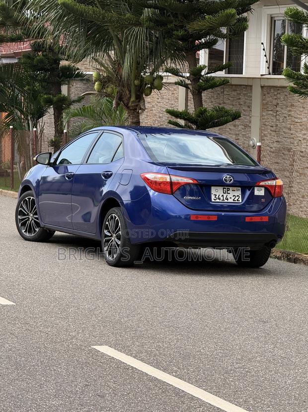 Toyota Corolla S 4dr Sedan (1.8L 4cyl CVT) 2016 Blue