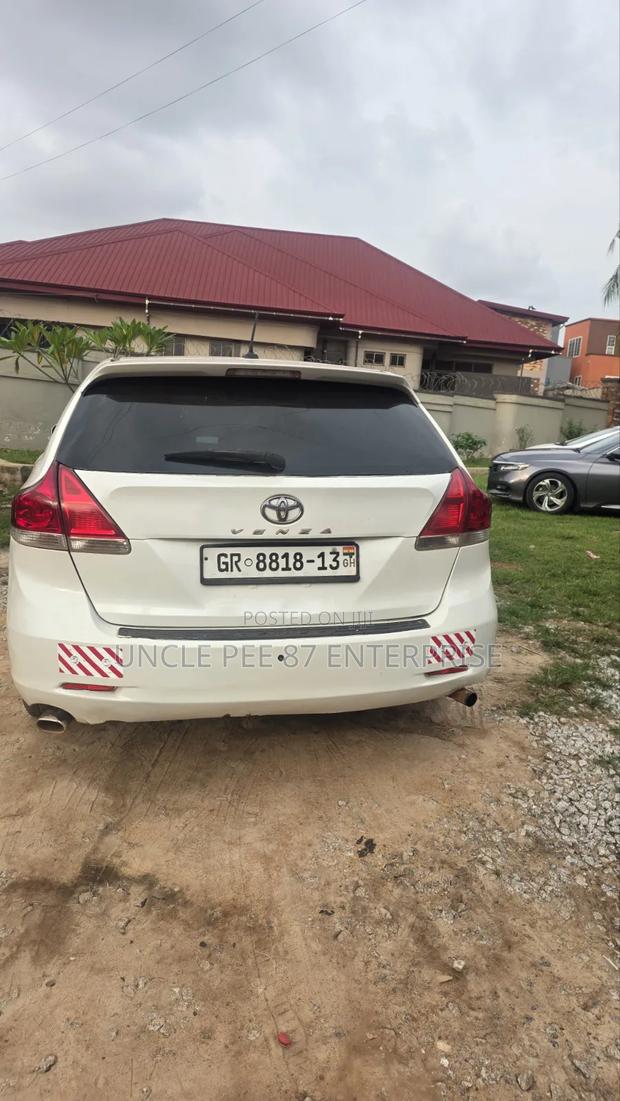 Toyota Venza 2012 White