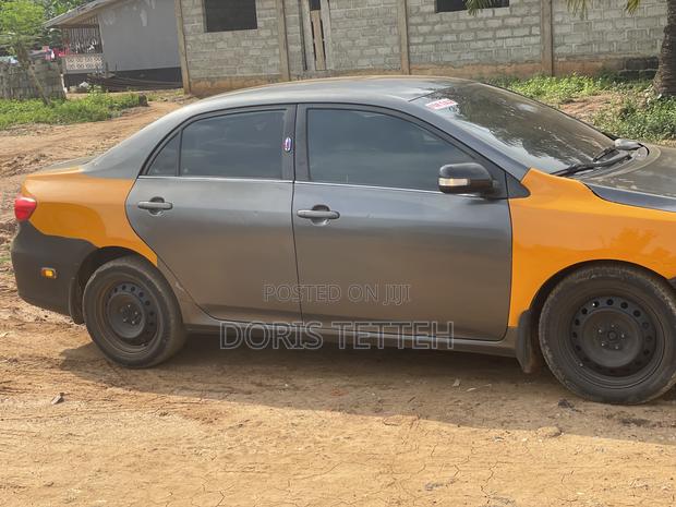 Toyota Corolla LE 2022 Gray