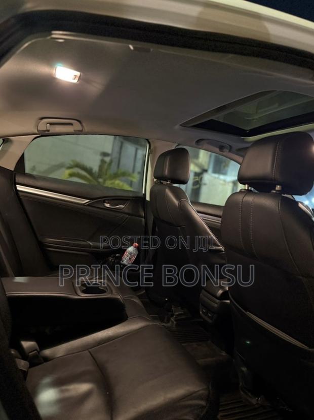 Honda Civic Touring 4dr Sedan (1.5L 4cyl) 2017 White