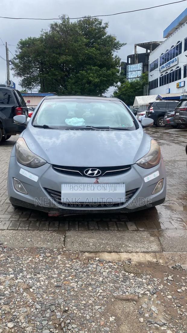 Hyundai Elantra 2012 Gray