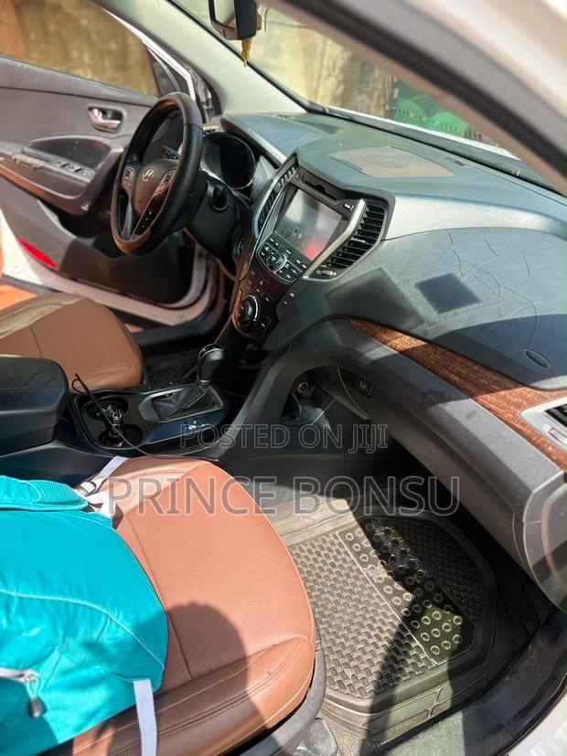 Hyundai Santa Fe 2014 White