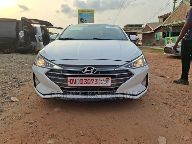 Hyundai Elantra 2020 White