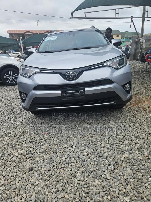 Toyota RAV4 2018 Silver