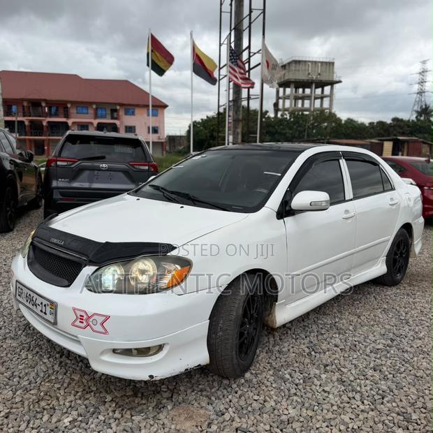 Toyota Corolla 2008 White