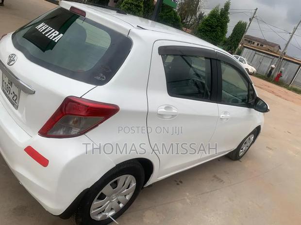 Toyota Vitz 2012 White