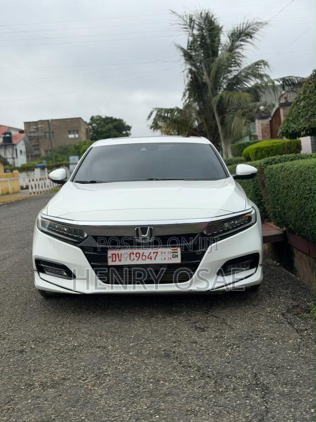 Honda Accord Touring 2.0T 2020 White
