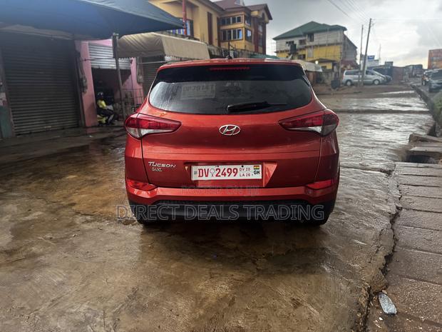 Hyundai Tucson 2017 Red