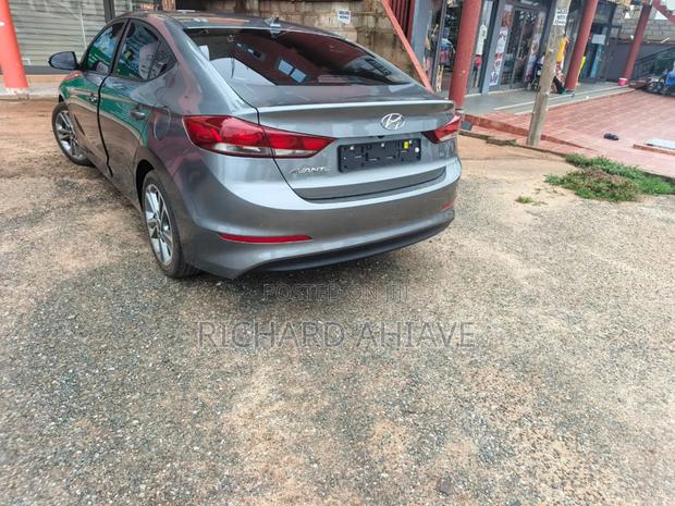 Hyundai Elantra 2017 Gray