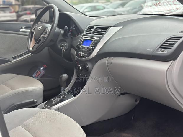 Hyundai Accent GLS 4dr Sedan (1.6L 4cyl 6A) 2014 White