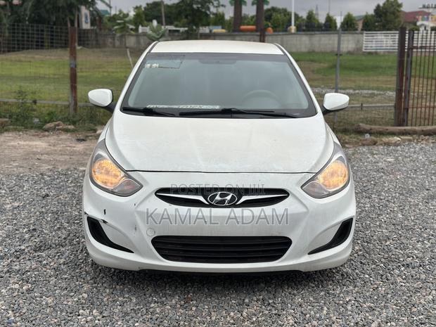 Hyundai Accent GLS 4dr Sedan (1.6L 4cyl 6A) 2014 White