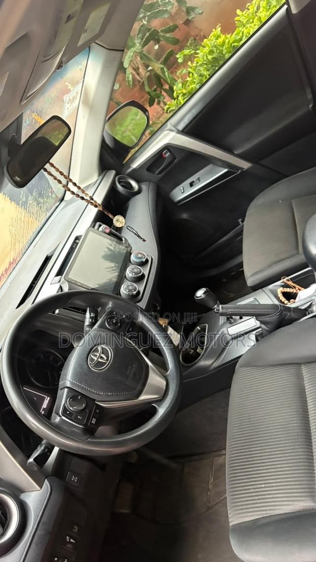Toyota RAV4 2017 Red