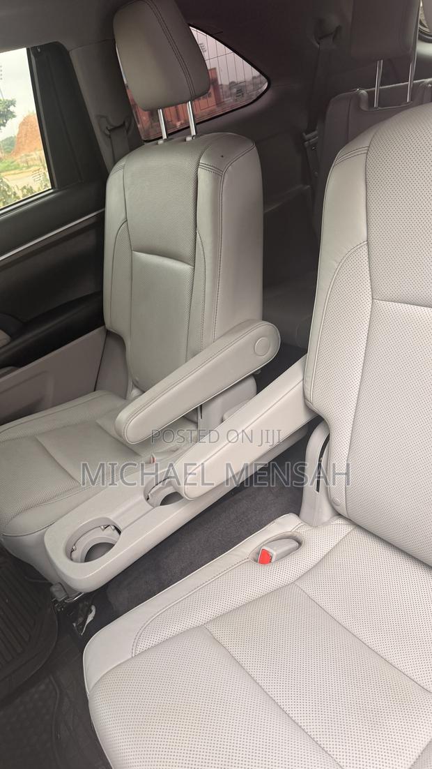 Toyota Highlander Limited 4x4 V6 (3.5L 6cyl 8A) 2017 White