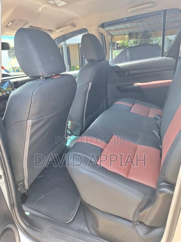 Toyota Hilux Revo Double Cab Deisel 2.4 AWD 2019 Gray