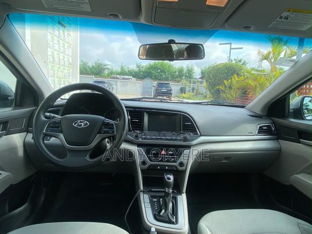 Hyundai Elantra 2017 Gray