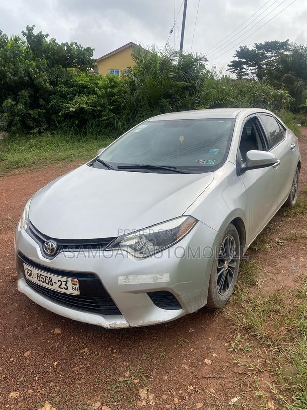 Toyota Corolla L 4dr Sedan (1.8L 4cyl 4A) 2015 Silver