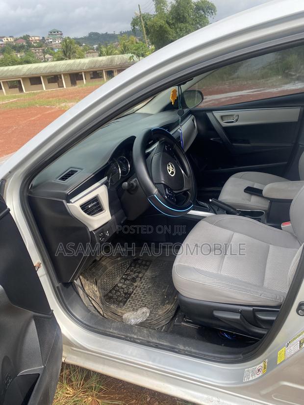 Toyota Corolla L 4dr Sedan (1.8L 4cyl 4A) 2015 Silver