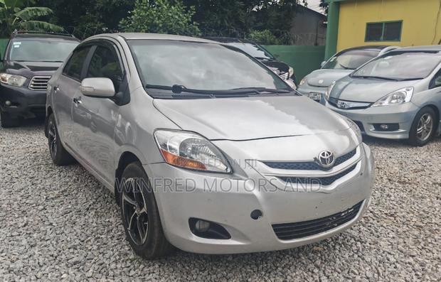 Toyota Yaris 1.5 2009 Silver