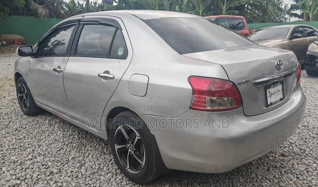 Toyota Yaris 1.5 2009 Silver