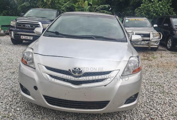Toyota Yaris 1.5 2009 Silver