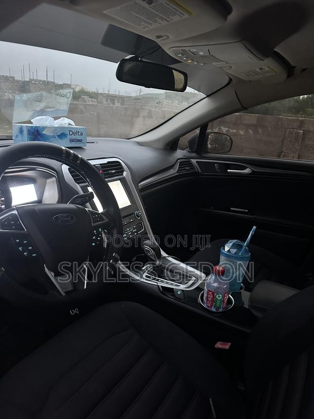 Ford Fusion SE FWD 2016 Black