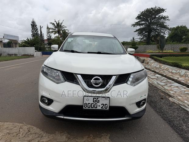Nissan Rogue S 4dr SUV (2.5L 4cyl CVT) 2014 White
