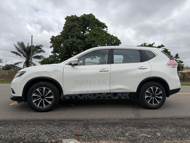 Nissan Rogue S 4dr SUV (2.5L 4cyl CVT) 2014 White
