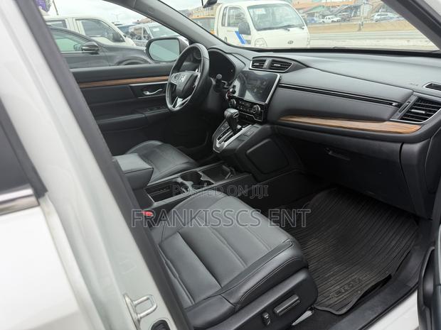 Honda CR-V Touring AWD 2019 White