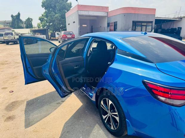 Nissan Sentra SV 2022 Blue