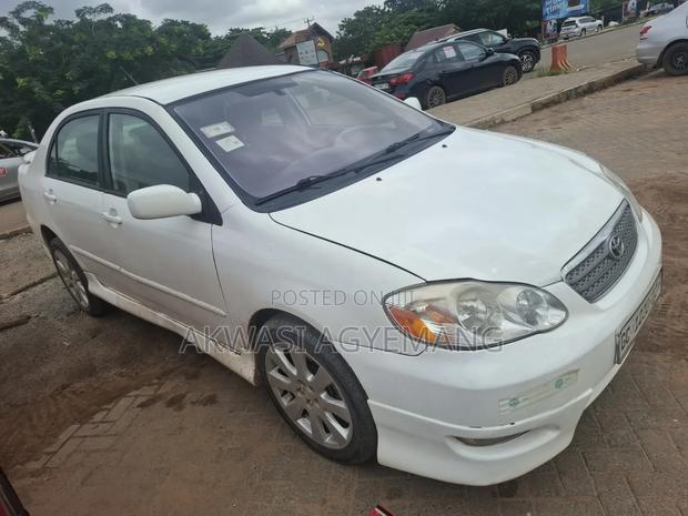 Toyota Corolla 2007 White