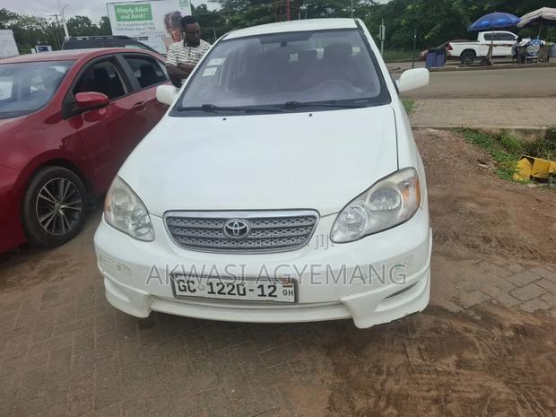 Toyota Corolla 2007 White
