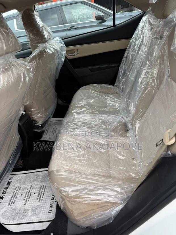 Toyota Corolla 2016 White