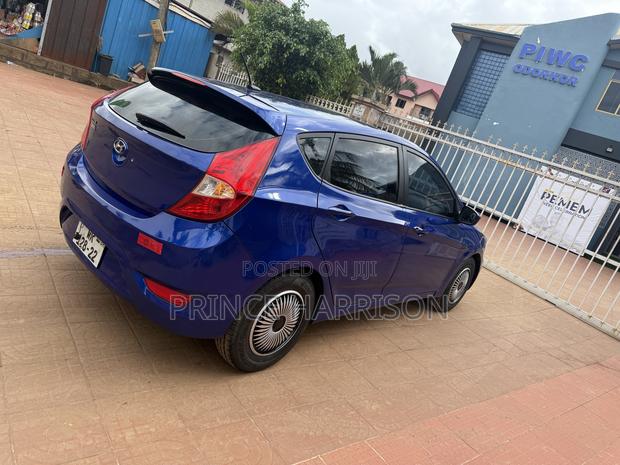 Hyundai Accent GLS 2013 Blue